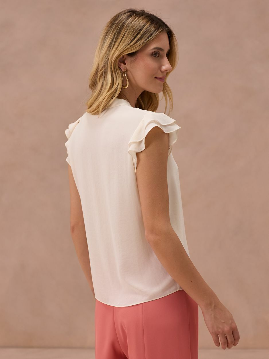 BLUSA MANGA CURTA COM BABADO BL250109