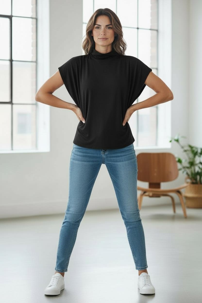 BLUSA QUADRADA AMPLA GOLA ALTA 25215200 / 24215200