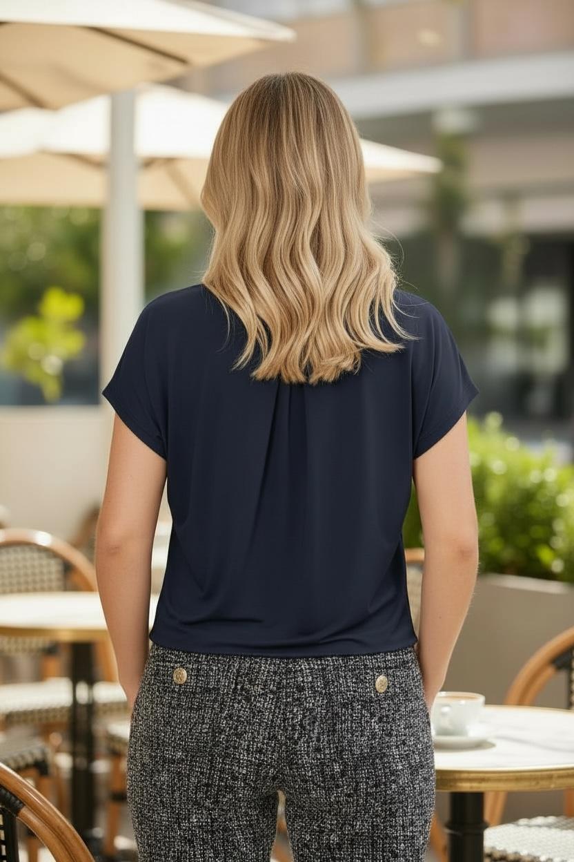 BLUSA QUADRADA AMPLA GOLA ALTA 25215200 / 24215200